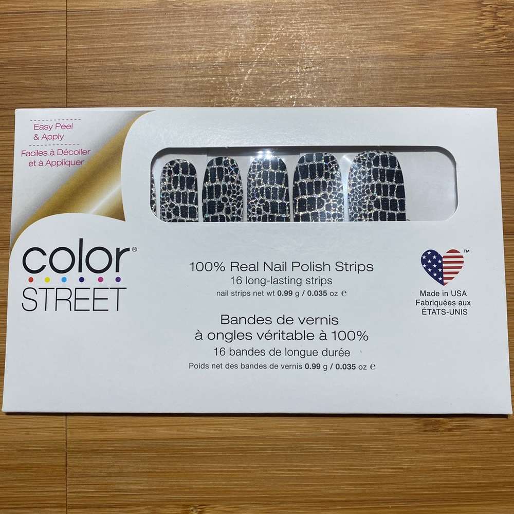 Color Street Nail Polish Strips Retired Set Hiss and Make Up